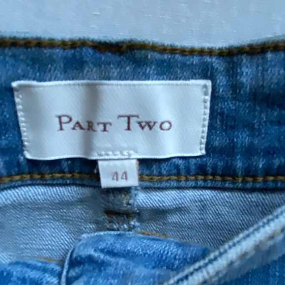 Part  Two 5 pocket Jean button skirt Sz 44 - Picture 5 of 10